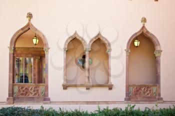 Wall details and window design