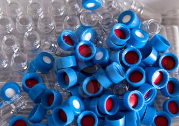 Disposable caps and bottles for chromatography chemistry experiments and tests