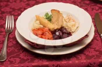vegetable salad with bread at plate