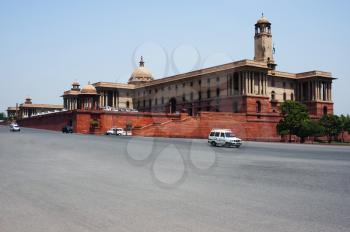 Cars moving on the road in front of a government building, Rashtrapati Bhavan, Rajpath, New Delhi, India