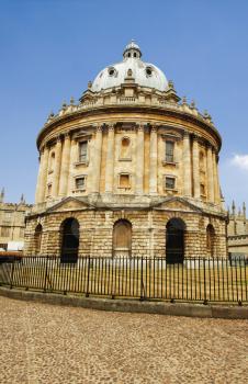 Educational building in a city, Radcliffe Camera, Oxford University, Oxford, Oxfordshire, England