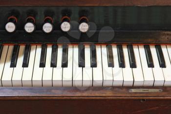 old harpsichord 
