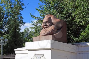 Karl Marks monument 