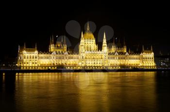 Night view on the Hungarian Parliament Building in Budapest 