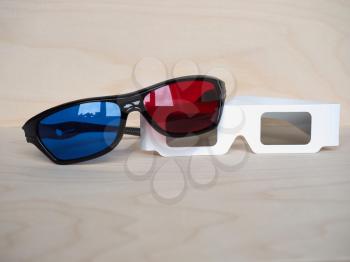 red and blue, and disposable passive paper polarized glasses for 3D movie