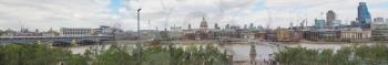 High resolution panoramic view of River Thames in London, UK