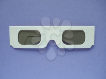 Disposable 3D glasses for tridimensional movie show