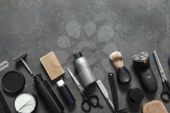 Set for male shaving on grey background�