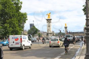 Traffic on the bridge of Alexandre III in Paris. France