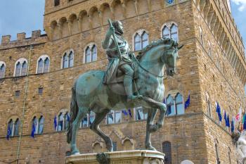 Equestrian statue of Cosimo de 'Medici. Florence, Italy