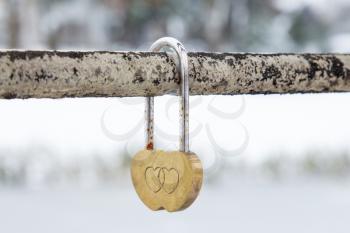 Wedding hinged lock with hearts on metal bar