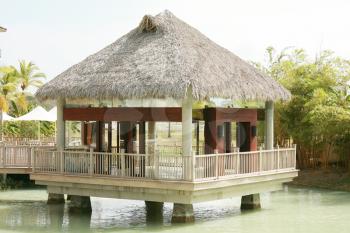 Beautiful House over mangrove ready to occupy 