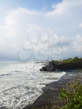 Tanah Lot Temple territory ocean coastline, Bali, Indonesia
