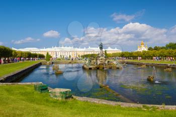 SAINT-PETERSBURG, RUSSIA - JULY 27: Peterhof palace upper park with fountains on July 27, 2013 in Saint-Petersburg, Russia. Peterhof Palace park is one of the most remarkable in Europe laid out on the