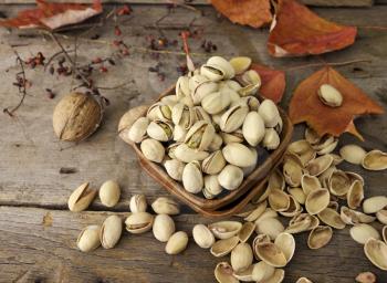 Royalty Free Photo of a Bowl of Pistachios