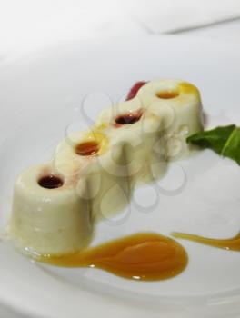Vanilla Pudding With Fruit Syrup