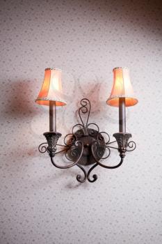 Classic wall lamp
