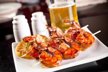 Shrimp grilled with beer 