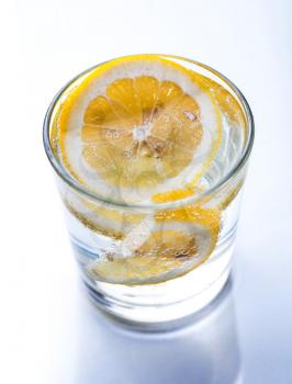 Drink with lemon