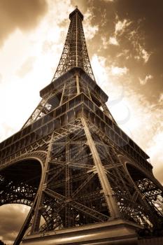 Vintage picture of the eiffel tower - paris - france