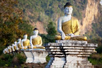 Royalty Free Photo of Many Buddha Statues