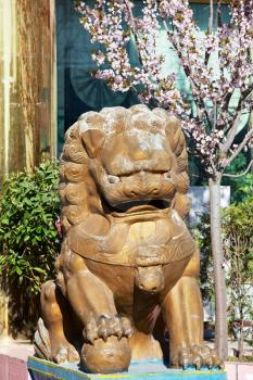 Royalty Free Photo of a Lion Statue