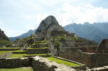 Royalty Free Photo of the Ruins of Macchu-Picchu, Peru