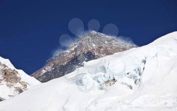 Mount Everest from Kala Patthar, way to mount Everest base camp, khumbu valley, Nepal