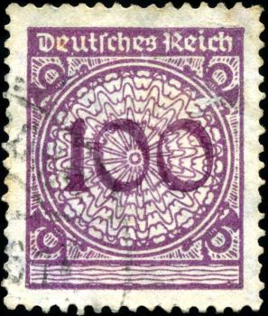 GERMANY - CIRCA 1924: A stamp printed in Germany shows 100 marks, circa 1924