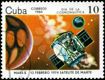CUBA - CIRCA 1984: stamp printed by Cuba, shows Cosmonautics Day - February 12, 1974 Mars 5 satellite of Mars, circa 1984