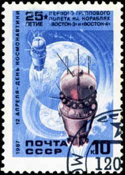 USSR - CIRCA 1987: A post stamp printed in USSR shows Soviet Vostok 3 and Vostok 4 space ships, circa 1987