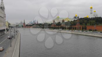 Sunny summer day moscow river bay kremlin .