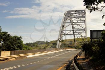 Picture of the Arch Bridge Over Mtamvuma River