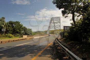 Picture of the Arch Bridge Over Mtamvuma River