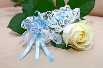 wedding garter from the bride and rose