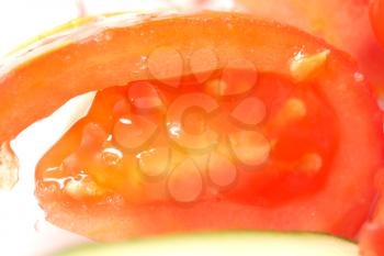 sliced ​​tomato