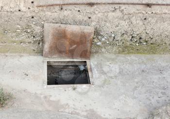 hatch in concrete
