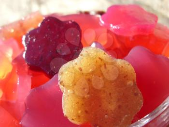 Home made gummies flowers with beetroot and agar agar