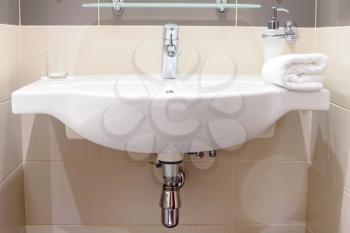White  sink and towell in SPA salon.