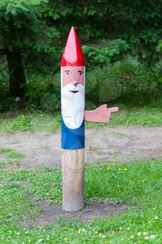 Waymarking in Holland, a pole made as a gnome