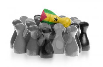 One unique pawn on top of common pawns, flag of Sao Tome and Principe