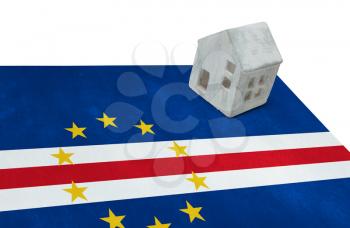 Small house on a flag - Living or migrating to Cape Verde