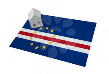 Small house on a flag - Living or migrating to Cape Verde