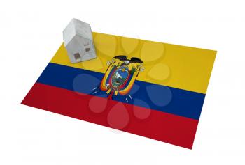 Small house on a flag - Living or migrating to Ecuador