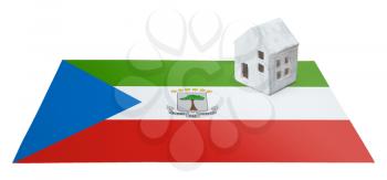 Small house on a flag - Living or migrating to Equatorial Guinea