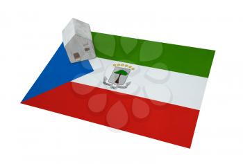 Small house on a flag - Living or migrating to Equatorial Guinea