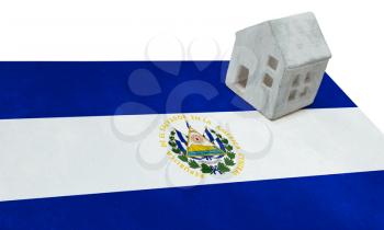 Small house on a flag - Living or migrating to El Salvador