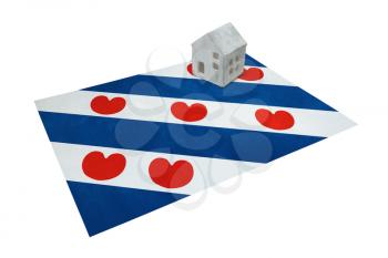 Small house on a flag - Living or migrating to Friesland