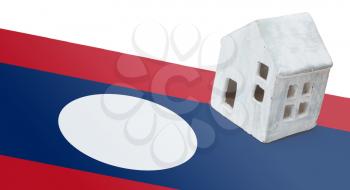 Small house on a flag - Living or migrating to Laos