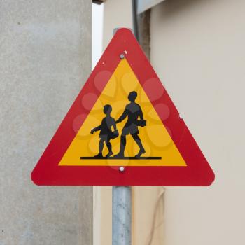Iceland: warning sign of children crossing street from school